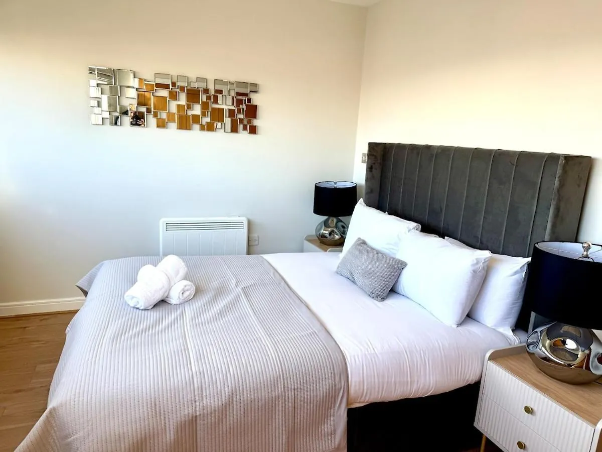 Cardiff Skyline Penthouse Apartment Free Parking Sleeps 8 Regno Unito